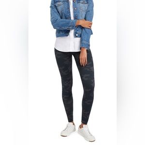 Spanx “look at me now” seamless leggings in green camo